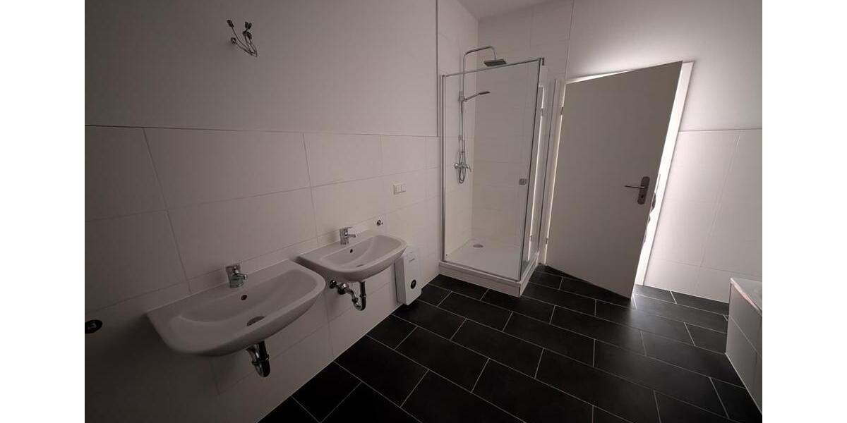 Etagenwohnung Bernburg (Saale) - 5 Zimmer, 129 m&sup2;, 965&euro; | Angebot:25403568