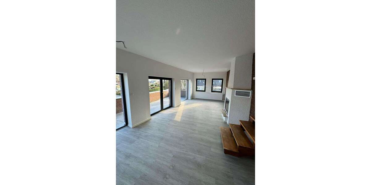 Etagenwohnung Mönchengladbach Nord - 4 Zimmer, 147 m&sup2;, 1.300&euro; | Angebot:27267972