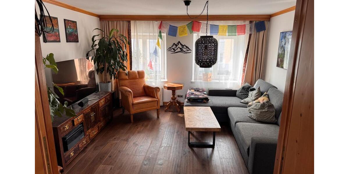 Etagenwohnung Dingolfing - 4 Zimmer, 130 m&sup2;, 1.600&euro; | Angebot:25323923