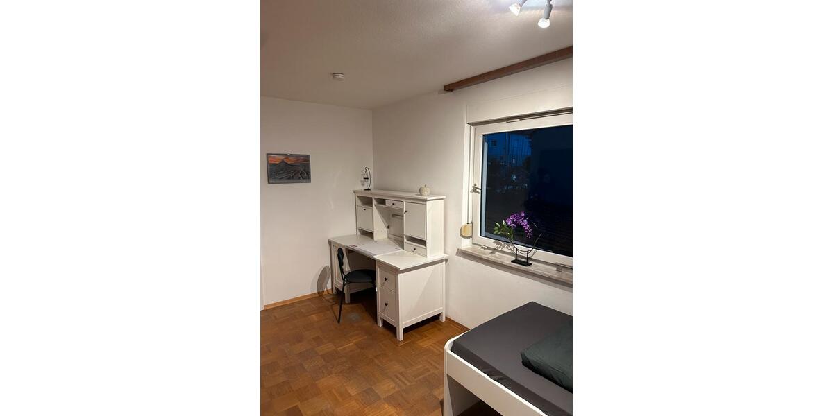 Wohnen auf Zeit Obersulm - 6 Zimmer, 120 m&sup2;, 20&euro; | Angebot:24764443