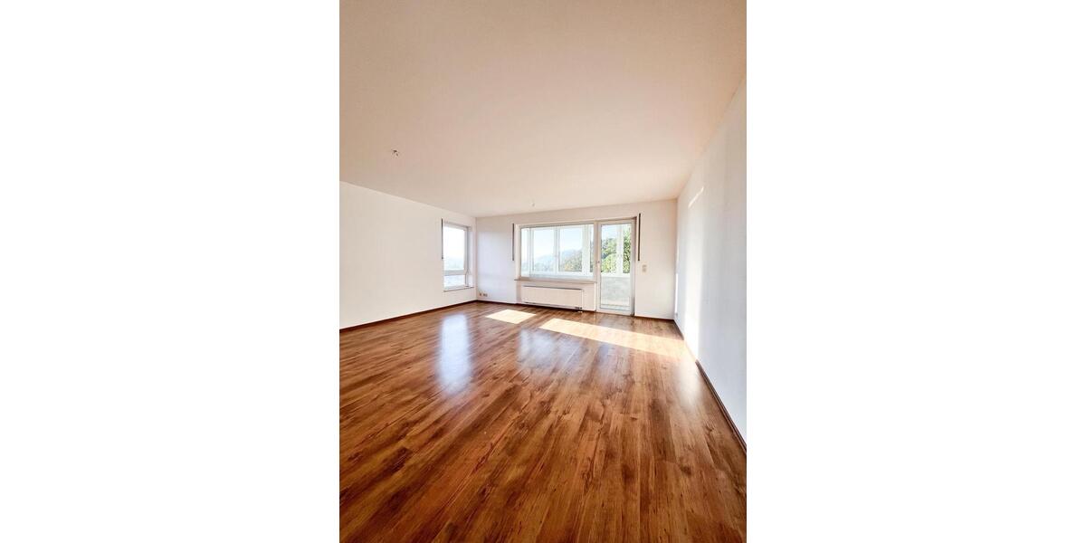 3-ZKB-Wohnung mit Loggia 3 zimmer