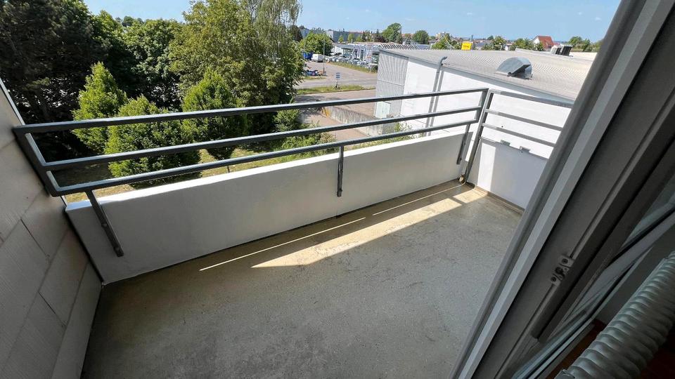 Etagenwohnung Laupheim - 3 Zimmer, 84 m&sup2;, 1.100&euro; | Angebot:26705325