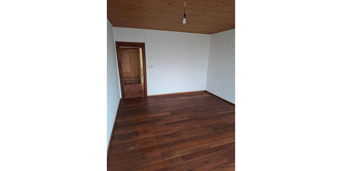 Etagenwohnung Emden - 2 Zimmer, 63 m&sup2;, 570&euro; | Angebot:26634977