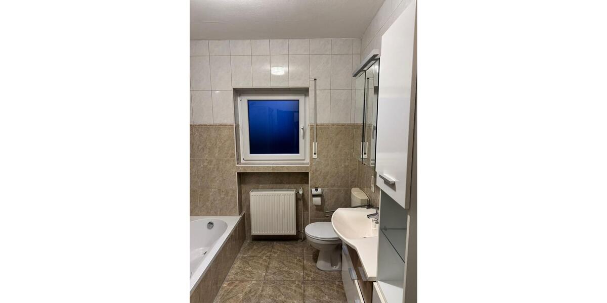Etagenwohnung Höhr-Grenzhausen Grenzhausen - 3 Zimmer, 93 m&sup2;, 900&euro; | Angebot:26313784