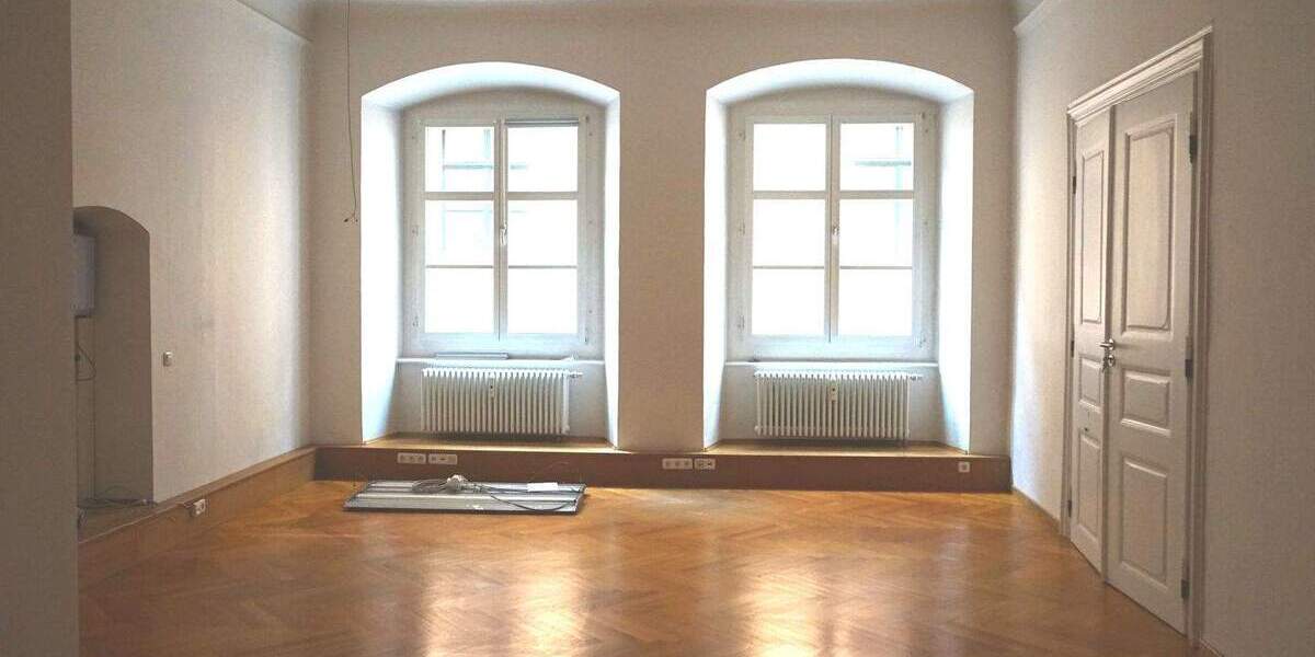 Gewerbeobjekt Regensburg Innenstadt - 4 Zimmer, 128 m&sup2;, 1.650&euro; | Angebot:24781513