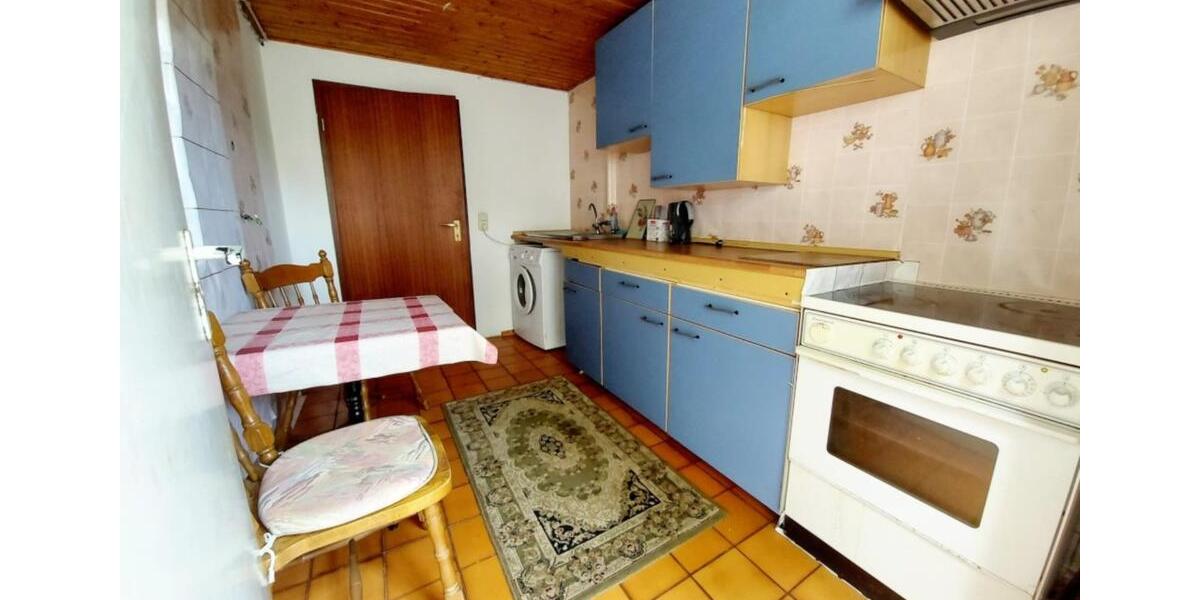 Etagenwohnung Würzburg - 1 Zimmer, 90 m&sup2;, 460&euro; | Angebot:24874155