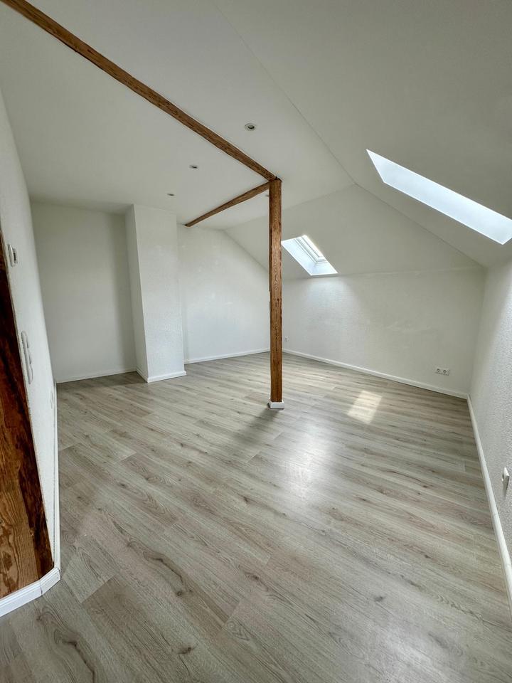 3,5 Zimmer Dachgeschoßwohnung in Reumtengrün (Auerbach Vogtland)