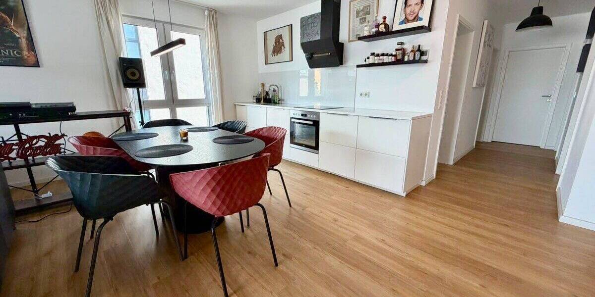 Etagenwohnung Saarbrücken Alt-Saarbrücken - 3 Zimmer, 90 m&sup2;, 1.100&euro; | Angebot:26851172