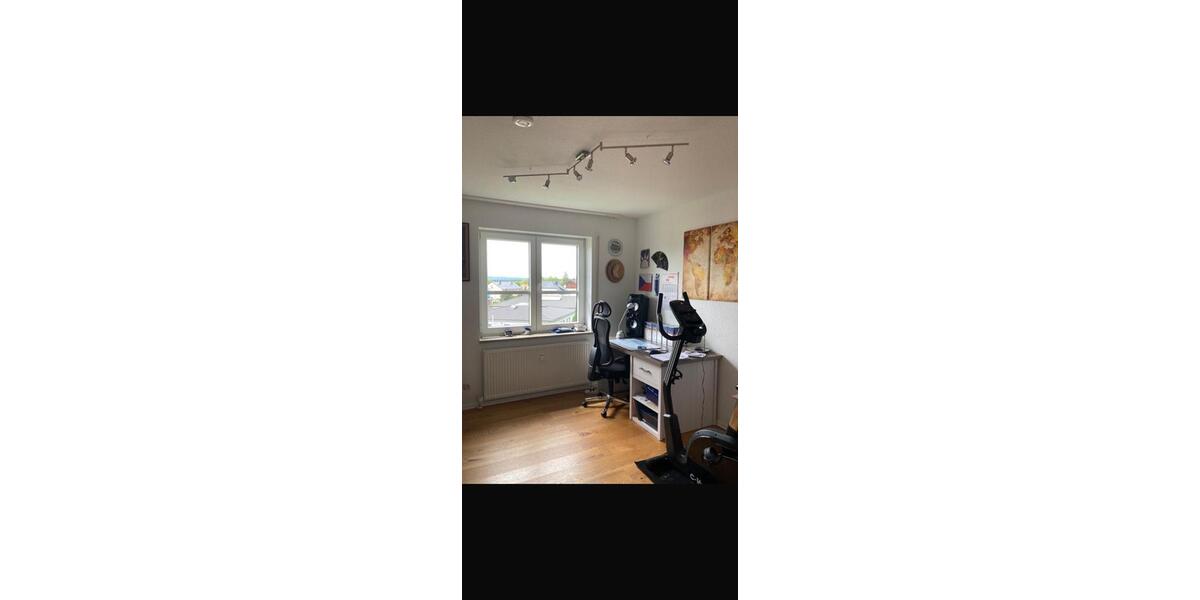 Etagenwohnung Tirschenreuth - 3 Zimmer, 90 m&sup2;, 900&euro; | Angebot:25725520