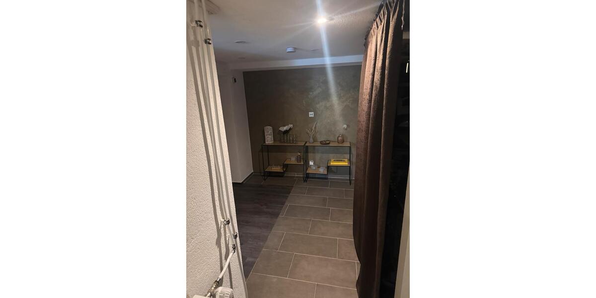 Etagenwohnung Vöhl - 1 Zimmer, 99 m&sup2;, 750&euro; | Angebot:26029531