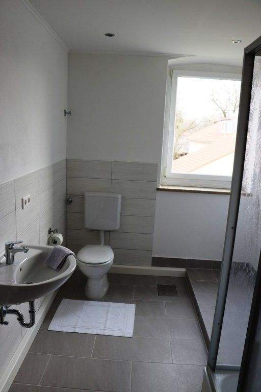 Helle 2-Zimmer-Wohnung in Baar-Ebenhausen 2 zimmer