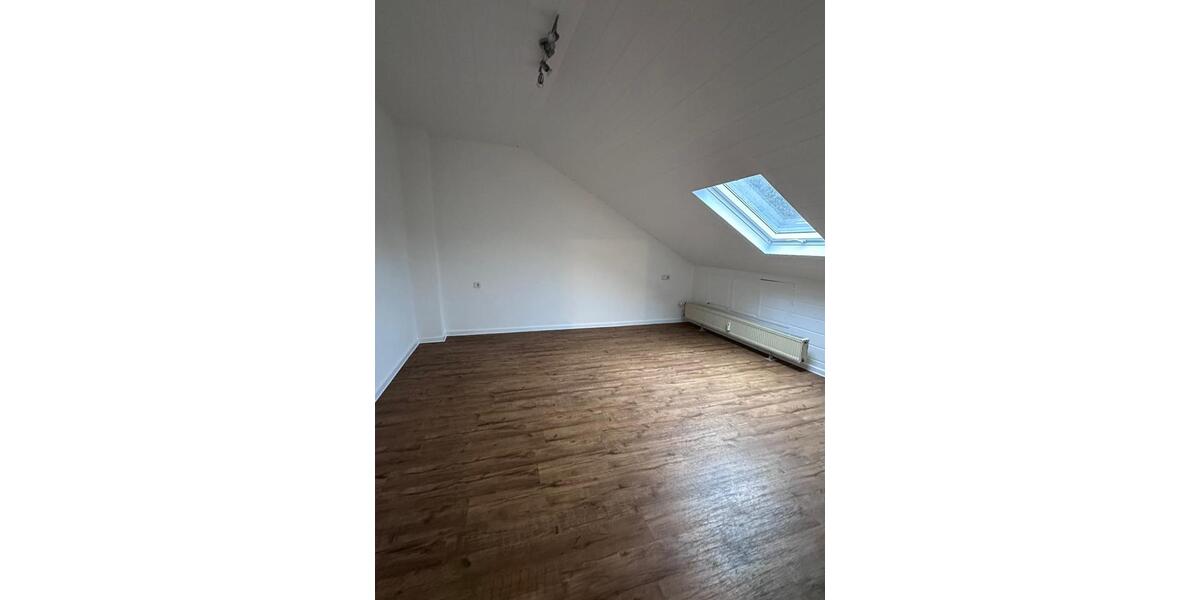 Dachgeschoßwohnung Bollendorf - 2 Zimmer, 97 m&sup2;, 680&euro; | Angebot:25900675