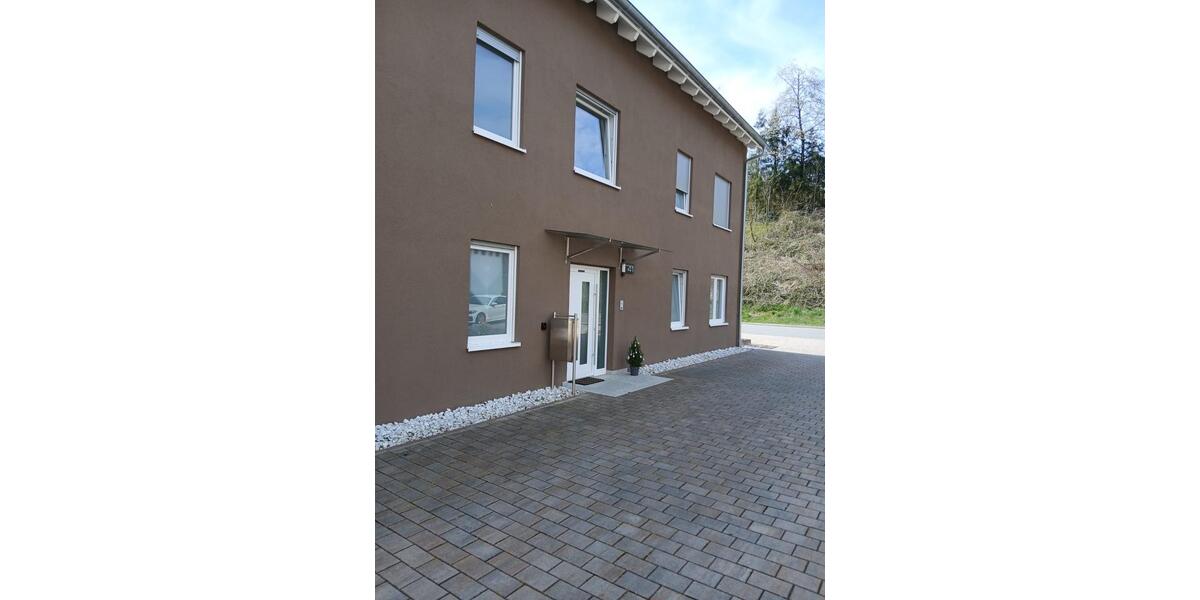 Etagenwohnung Ravenstein - 3 Zimmer, 90 m&sup2;, 1.200&euro; | Angebot:26490482