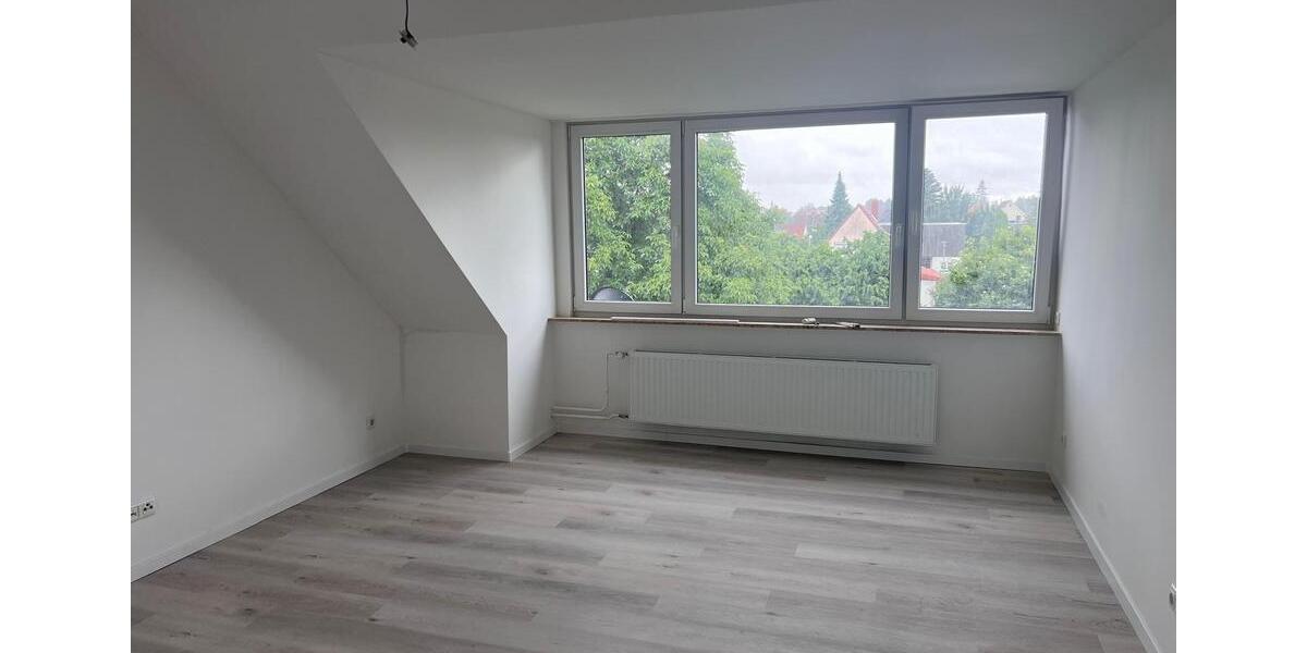 Dachgeschoßwohnung Bremerhaven Wulsdorf - 2.5 Zimmer, 54 m&sup2;, 490&euro; | Angebot:25633322