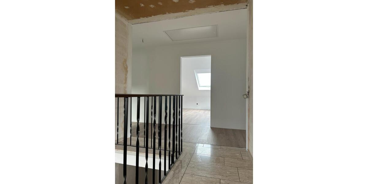 Dachgeschoßwohnung Wettenberg - 2.5 Zimmer, 80 m&sup2;, 850&euro; | Angebot:26636086