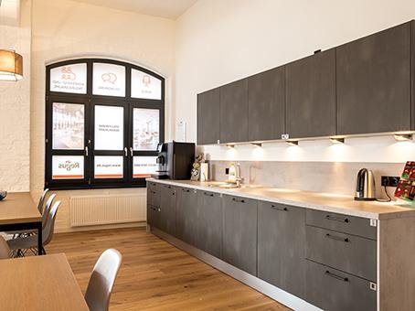 Flexible Büros und stylisches CoWorking in ehemaligem Fabrikgebäude - All-in-Miete