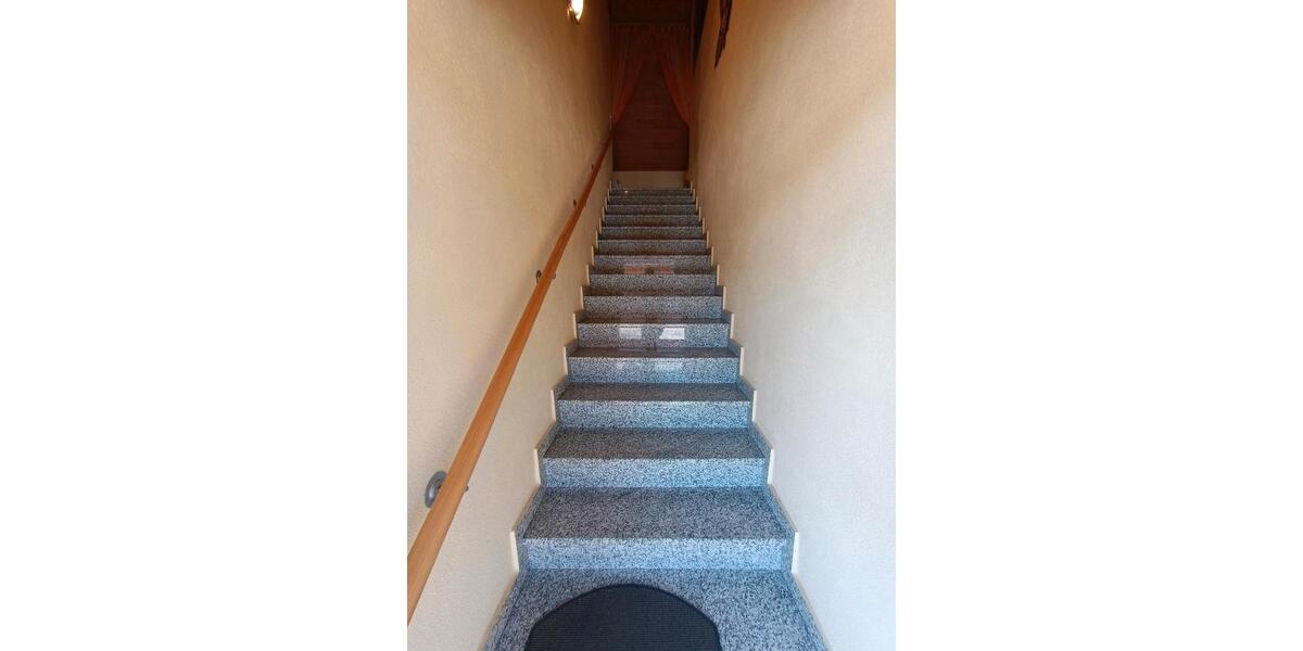 Dachgeschoßwohnung Heiligenstadt in Oberfranken - 2.5 Zimmer, 70 m&sup2;, 475&euro; | Angebot:25403434