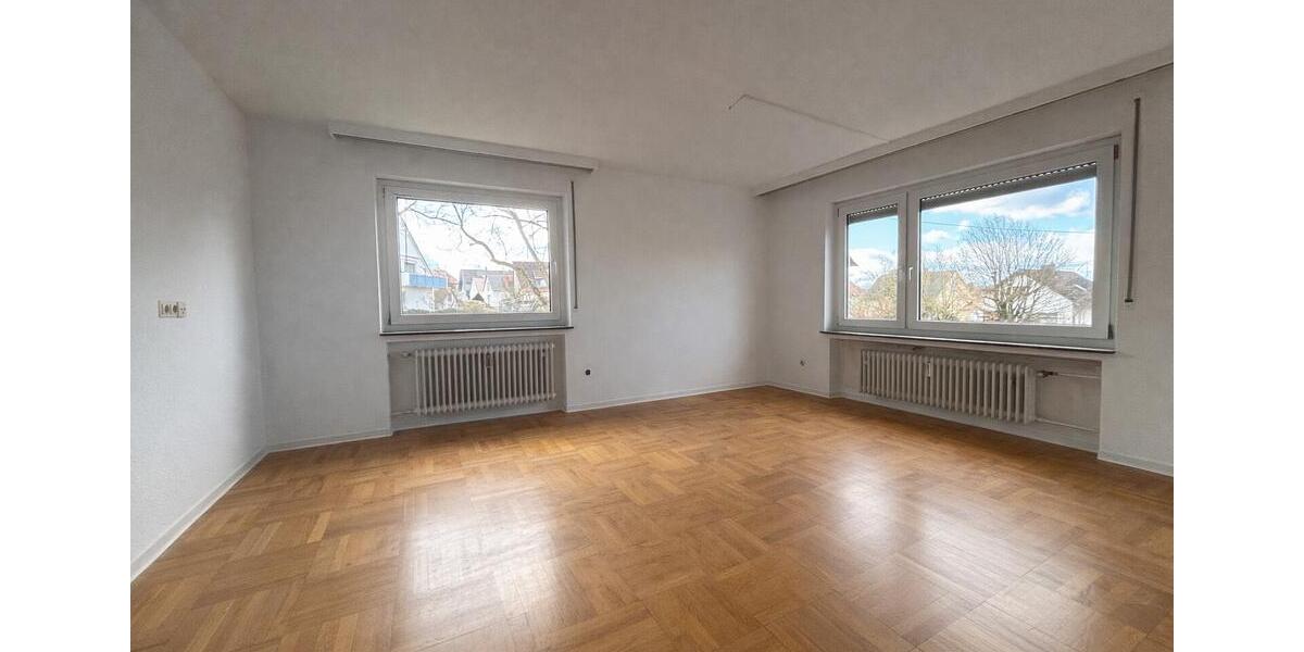 Etagenwohnung Ludwigsburg Hoheneck - 5.5 Zimmer, 135 m&sup2;, 1.800&euro; | Angebot:25993866