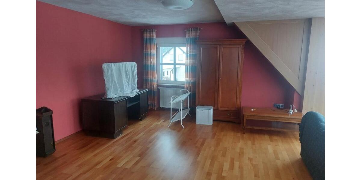 Etagenwohnung Wilhelmsthal - 2 Zimmer, 91 m&sup2;, 640&euro; | Angebot:26048603