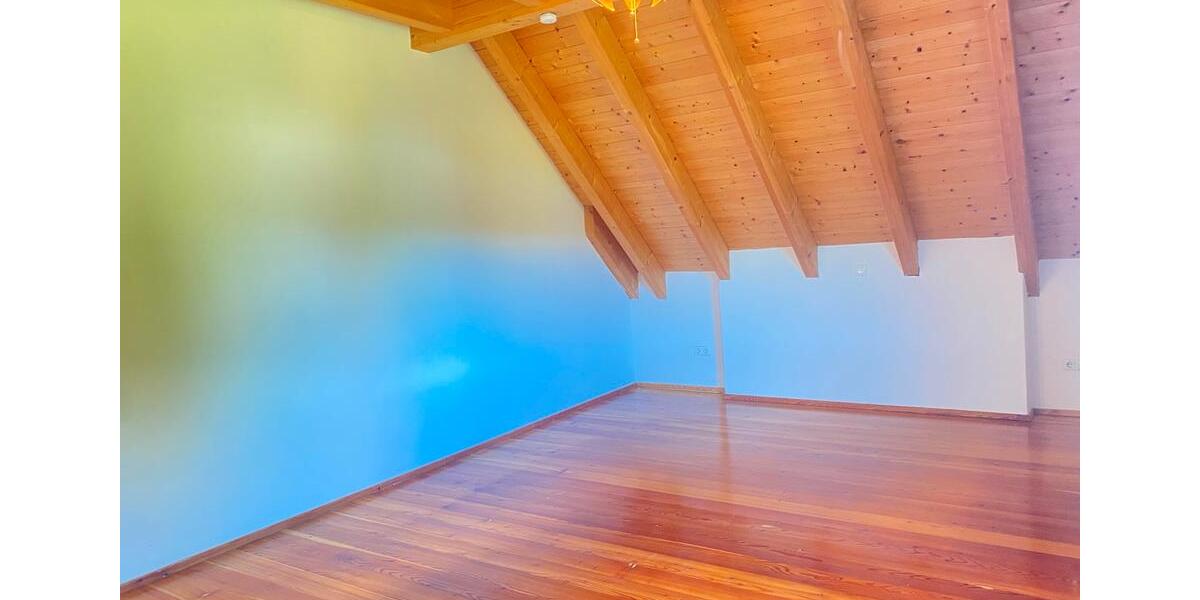 Dachgeschoßwohnung Kolitzheim - 4 Zimmer, 144 m&sup2;, 980&euro; | Angebot:26515791