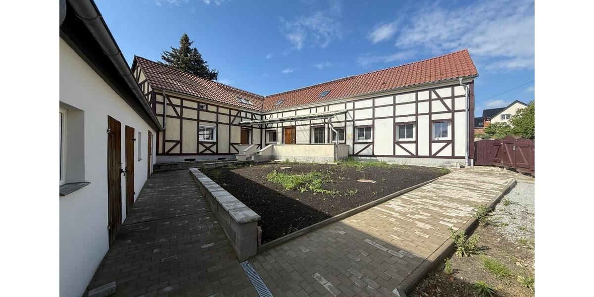 Erdgeschoßwohnung Bernsdorf - 4 Zimmer, 122 m&sup2;, 750&euro; | Angebot:26562171