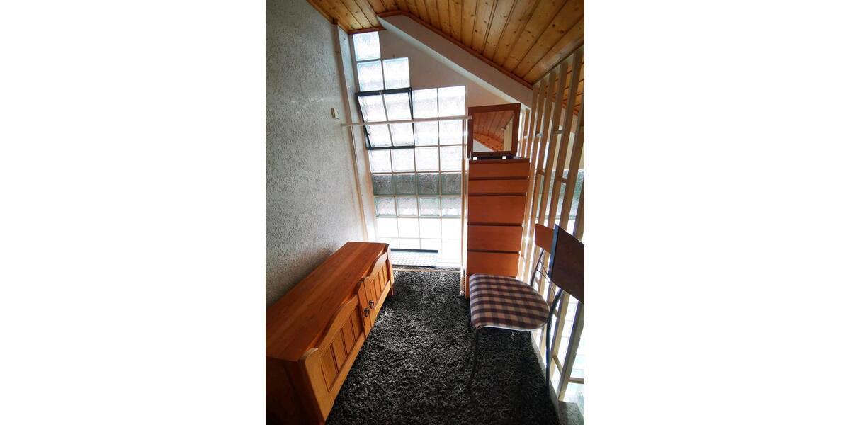 Dachgeschoßwohnung Fußgönheim - 1 Zimmer, 55 m&sup2;, 600&euro; | Angebot:24382502