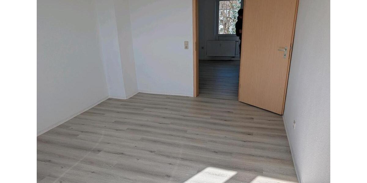Etagenwohnung Schleife - 2 Zimmer, 49 m&sup2;, 275&euro; | Angebot:26001985