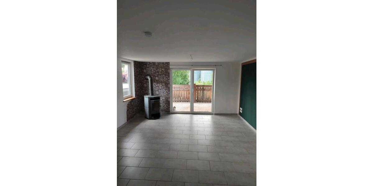 Etagenwohnung Münsingen - 4 Zimmer, 130 m&sup2;, 1.300&euro; | Angebot:24562388