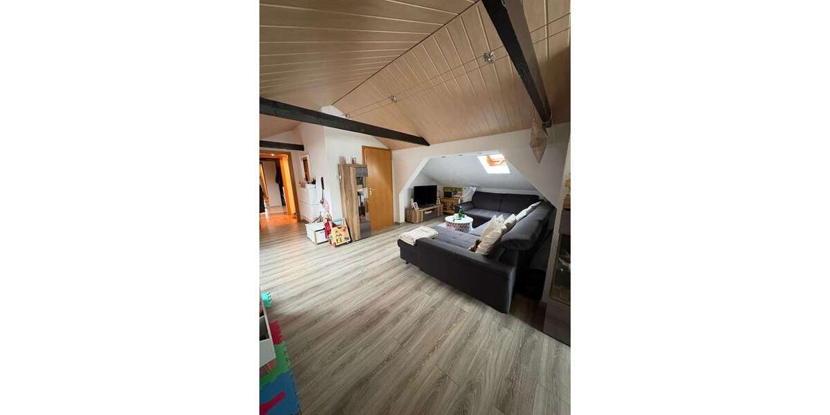 Etagenwohnung Bad Endbach - 3 Zimmer, 71 m&sup2;, 650&euro; | Angebot:27031921