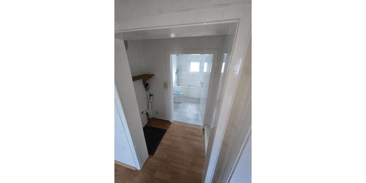 Dachgeschoßwohnung Seesen - 3 Zimmer, 77 m&sup2;, 540&euro; | Angebot:23859437
