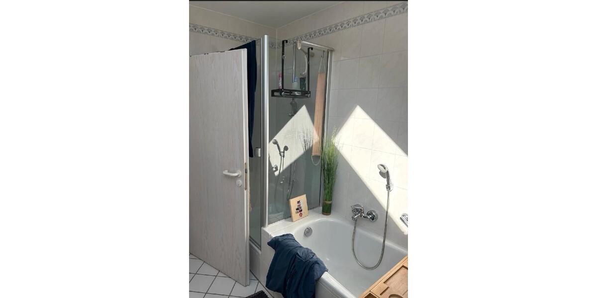 Dachgeschoßwohnung Hochheim am Main - 2 Zimmer, 72 m&sup2;, 870&euro; | Angebot:26232513