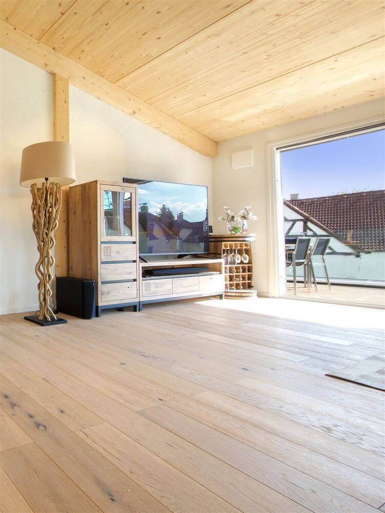 ERSTBEZUG I Traumhafte DachWohnung 3.1: Lichtdurchflutete, wohngesunde 5 Zimmerwohnung in Singen-Mühlhausen
