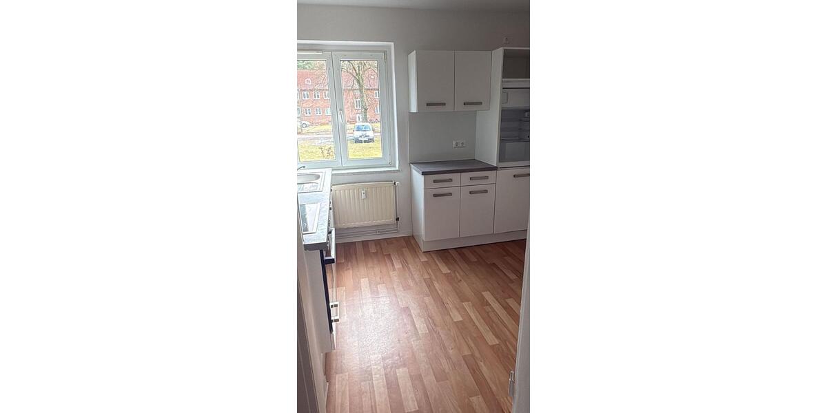 Etagenwohnung Plattenburg - 4 Zimmer, 76 m&sup2;, 465&euro; | Angebot:26442536