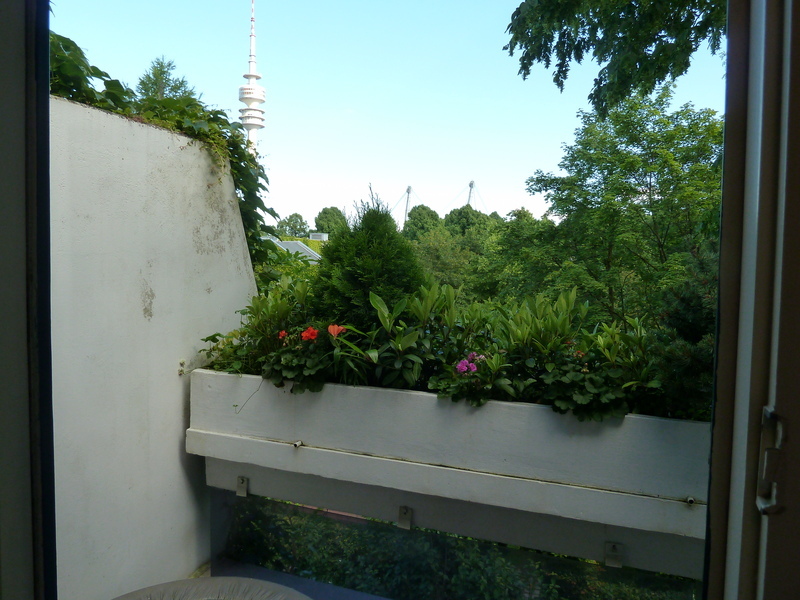 Reihenendhaus im Olympiadorf umgeben vom Olympiapark möbliert o. unmöbliert 4 zimmer