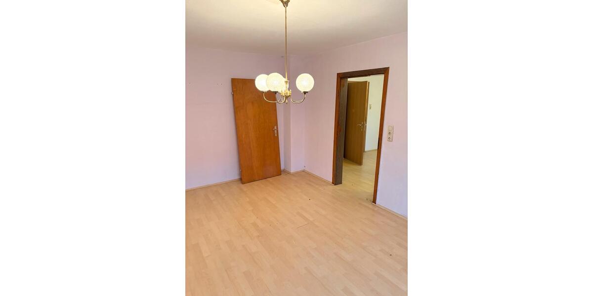 Erdgeschoßwohnung Montabaur - 5 Zimmer, 150 m&sup2;, 1.000&euro; | Angebot:24738144
