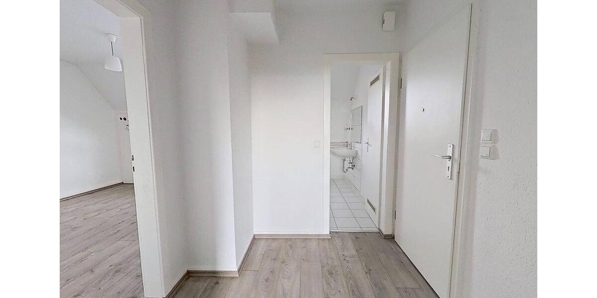 Etagenwohnung Solingen - 2 Zimmer, 60 m&sup2;, 537&euro; | Angebot:26586853