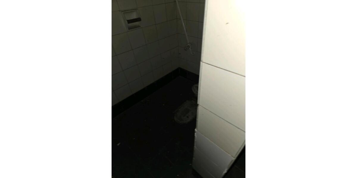 Etagenwohnung Lenzen (Elbe) - 7 Zimmer, 150 m&sup2;, 1.000&euro; | Angebot:24706323