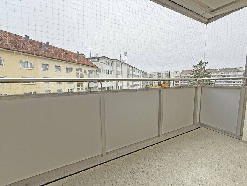 Sofort verfügbar! Ruhiges Apartment mit Einbauküche, Wannenbad und Aufzug in Obergiesing 1 zimmer