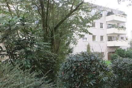 sehr ruhig gelegene Zweizimmerwohnung in Refrath zimmer