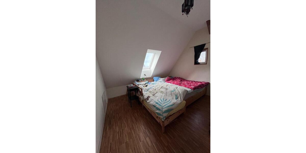 Etagenwohnung Gäufelden - 4.5 Zimmer, 144 m&sup2;, 1.600&euro; | Angebot:25594070