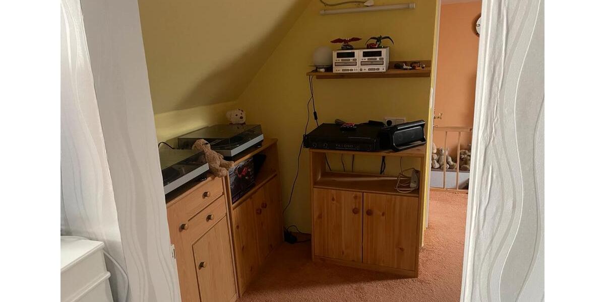 Einfamilienhaus Hecklingen - 4 Zimmer, 100 m&sup2;, 860&euro; | Angebot:24842025