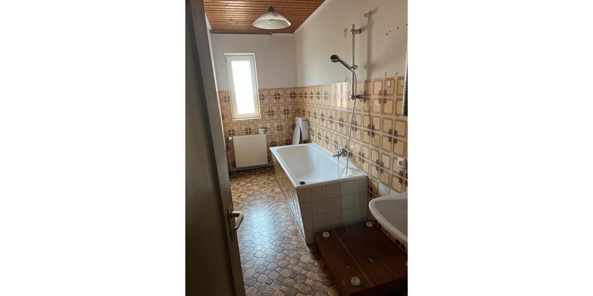 Etagenwohnung Volkmarsen - 4 Zimmer, 107 m&sup2;, 750&euro; | Angebot:26548803