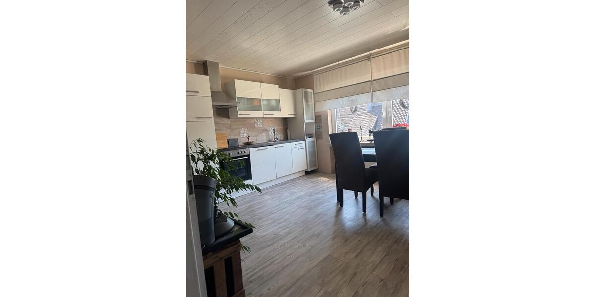 Terrassenwohnung Siegen Dillnhütten - 4 Zimmer, 80 m&sup2;, 820&euro; | Angebot:26617318