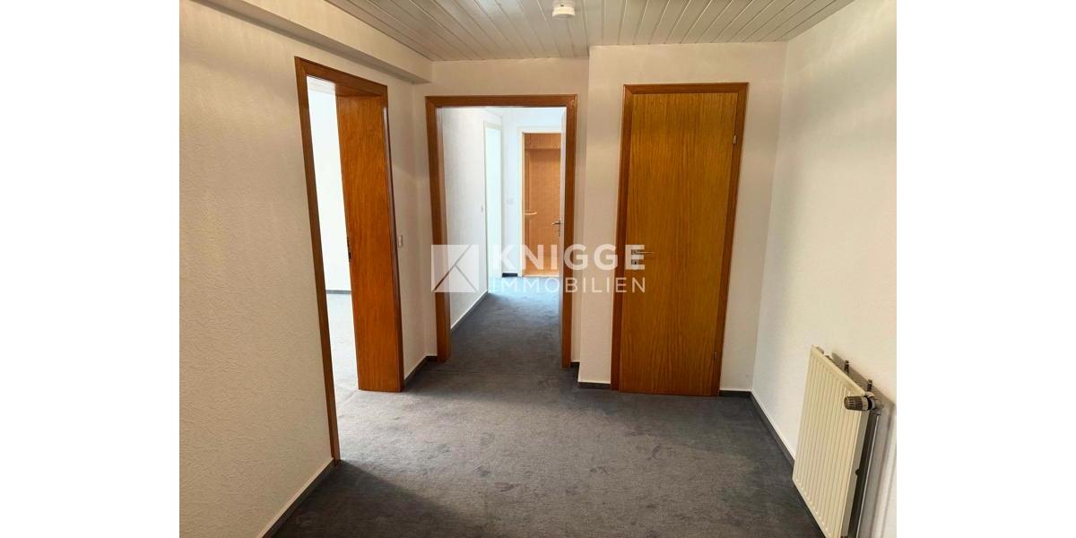Bungalow Bergisch Gladbach Alt-Frankenforst - 6 Zimmer, 186 m&sup2;, 1.860&euro; | Angebot:24690728