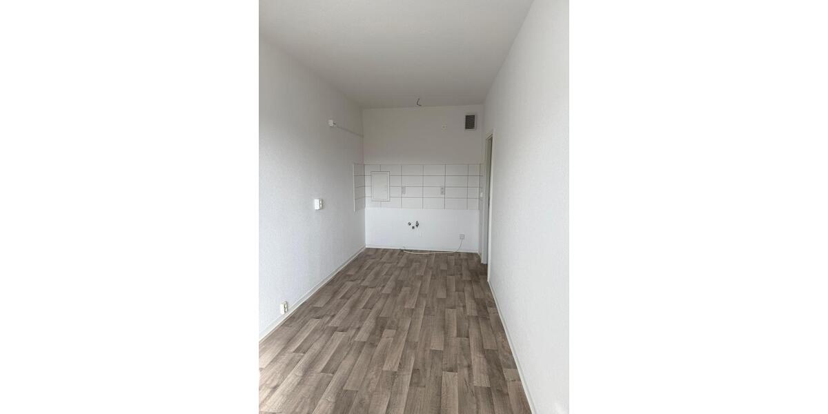Etagenwohnung Burg Stargard - 3 Zimmer, 69 m&sup2;, 412&euro; | Angebot:22742423