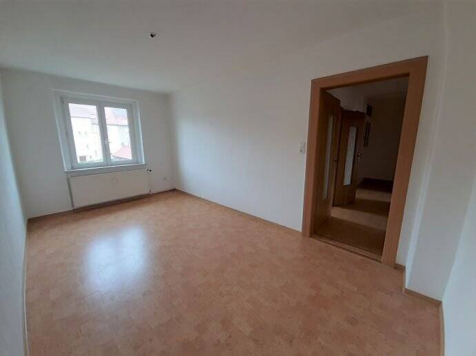 Etagenwohnung Löbau - 3 Zimmer, 67 m&sup2;, 454&euro; | Angebot:26641658