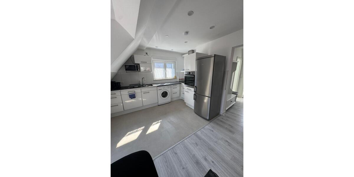 Etagenwohnung Düsseldorf Stadtbezirk 5 - 3 Zimmer, 85 m&sup2;, 1.700&euro; | Angebot:26461467