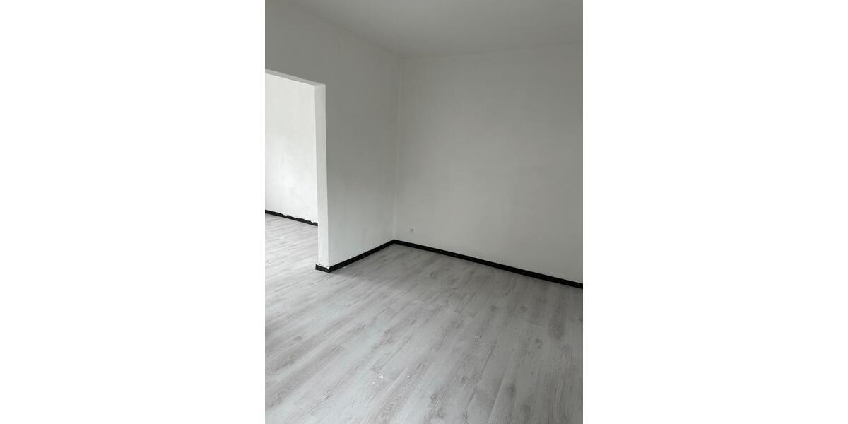 Etagenwohnung Neunkirchen - 4 Zimmer, 65 m&sup2;, 650&euro; | Angebot:26385325