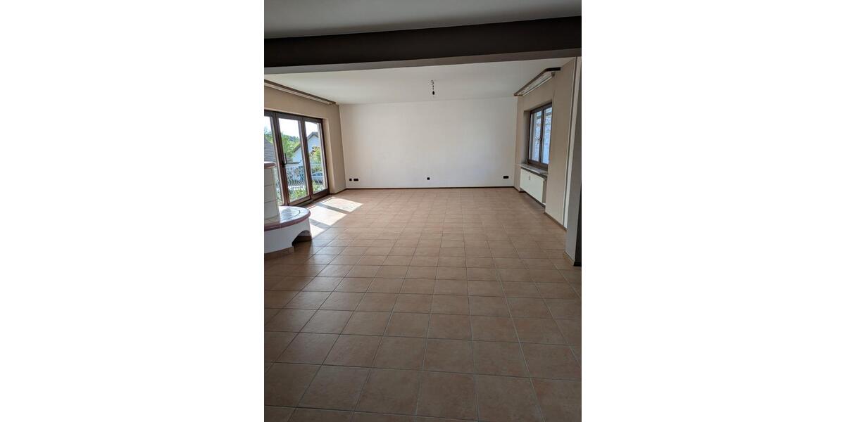 Etagenwohnung Eichenzell - 3 Zimmer, 115 m&sup2;, 825&euro; | Angebot:26604151