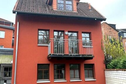 Einfamilienhaus zu vermieten - Wohnen am „Burgpark“ 2 zimmer